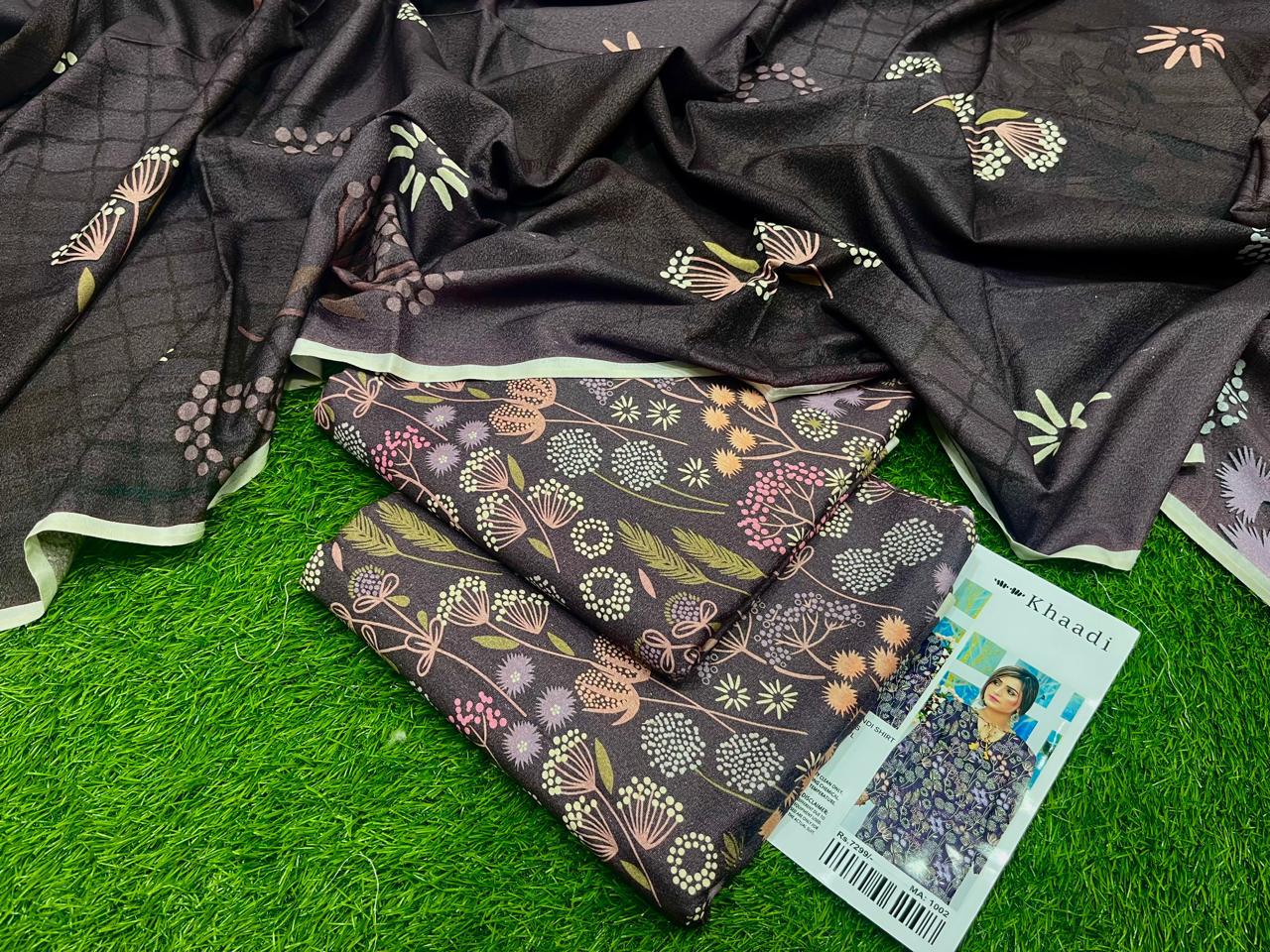 Khaadi Airjet Karandi Linen Digital Print 3PC – Cocoa Brown Elegance | Premium Winter Collection