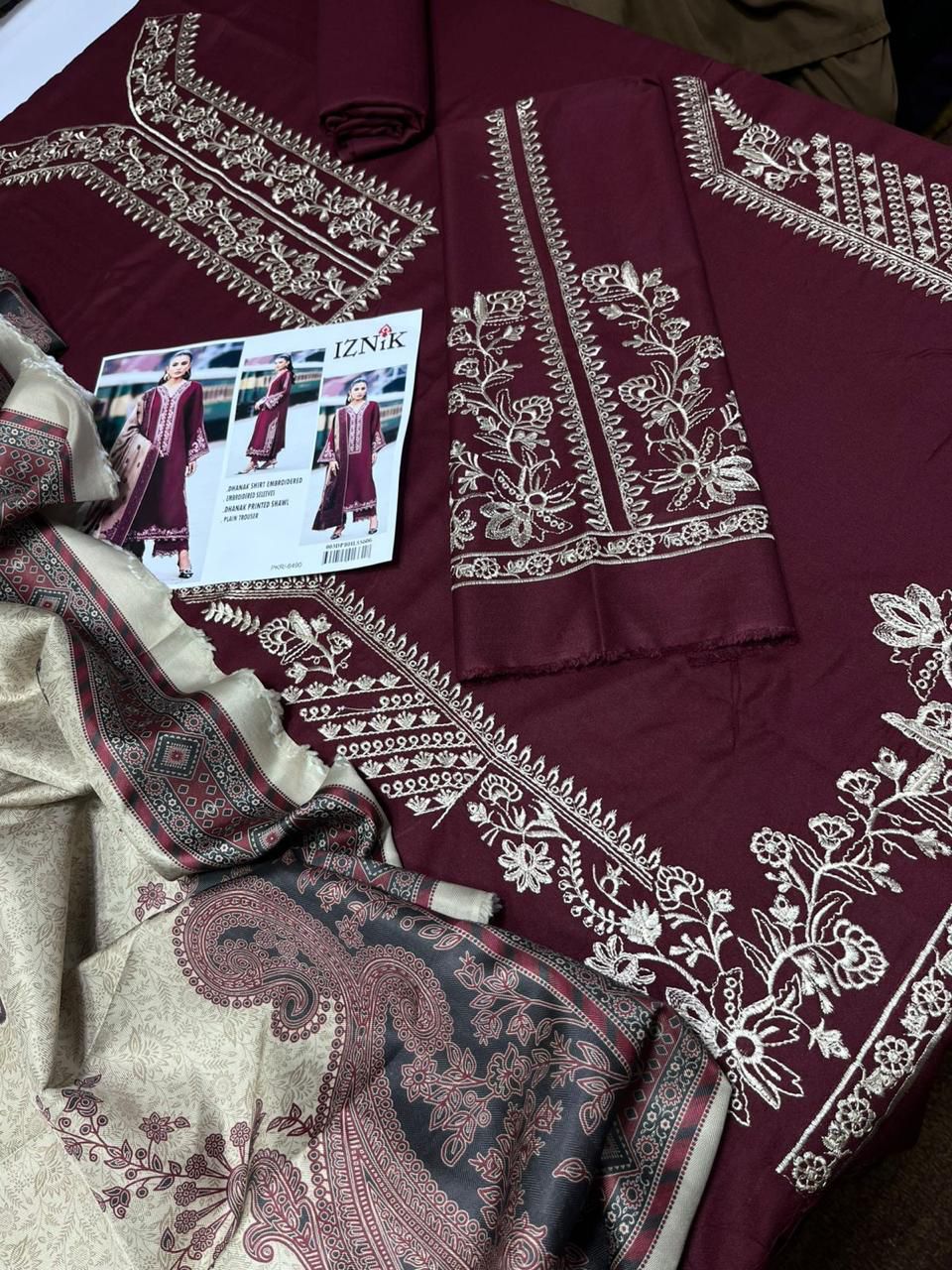 🌹 Sapphire Winter Elegance Collection – Heavy Embroidered 3PC Suit in Maroon with Printed Shawl Dupatta | Exclusive Wholesale Offer 🌹
