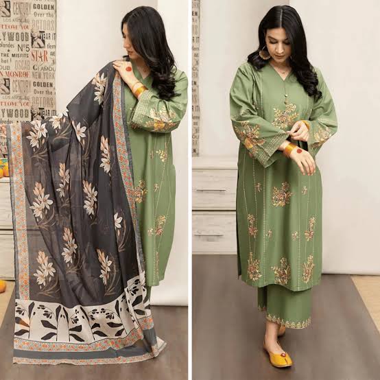 URGE Brand – Premium Lawn 3PC Suit (Hit Code Design)